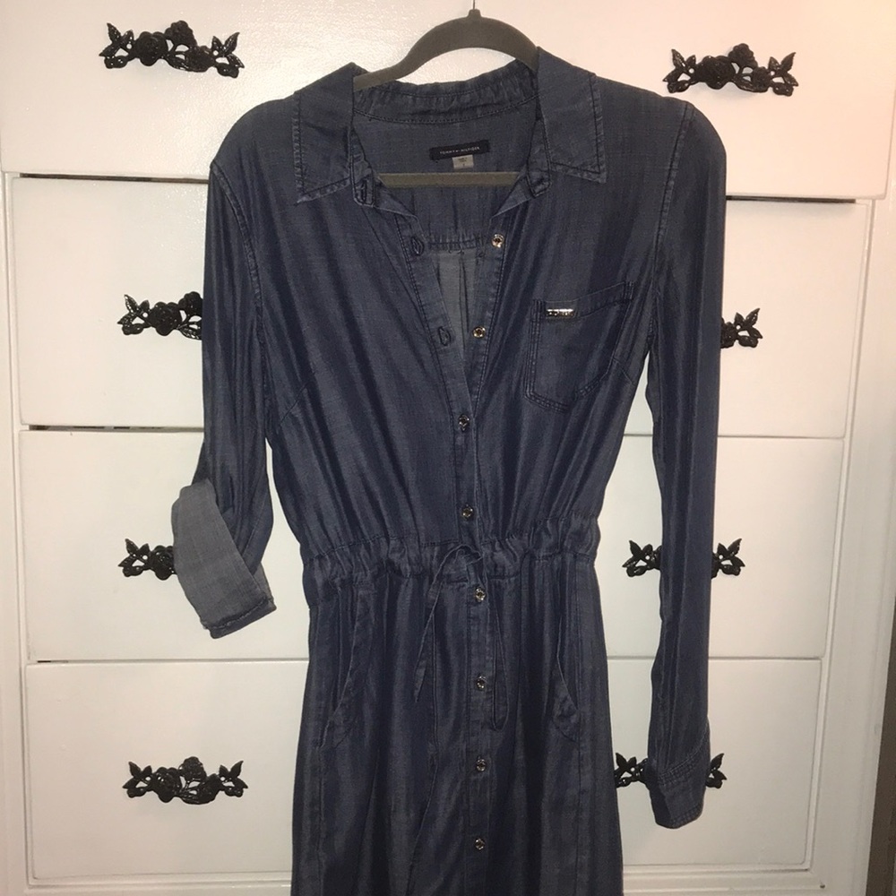TOMMY denim dress! Never worn! So comfy!